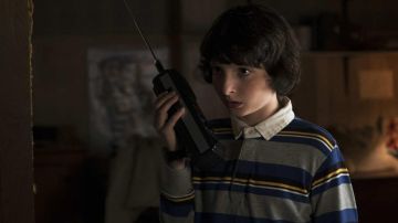 The striped polo Mike Wheeler (Finn Wolfhard) in Stranger Things S01E01