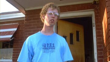 The t-shirt "P. H. S. Physical Education" of Napoleon Dybamite (Jon Heder) Napoleon Dynamite