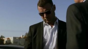 Sunglasses gold liev view Schreiber in Ray donovan