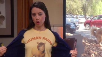 T-shirt "Human Farm" worn by April in Parks and Recreation