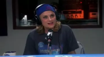 T-shirt "Douche Nation" de Leslie Knope dans Parks and Recreation