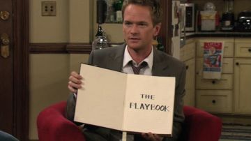 Le Playbook de Barney Stinson (Neil Patrick Harris) dans How I Met Your Mother