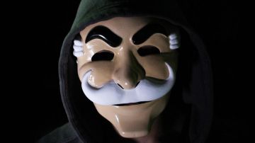 La máscara de la sociedad F**k en Mr. Robot