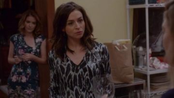 Le top Halston Heritage du Dr. Amelia Sheperd (Ca­te­rina Scor­sone) dans Grey's Anatomy (S12E15)