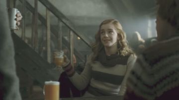 Cerveza de mantequilla disfrutada por Hermione Granger (Emma Watson) en Harry Potter y el misterio del príncipe