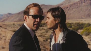 The sunglasses of Yuri Orlov (Nicolas Cage) in Lord of War