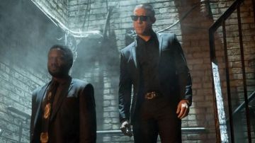 El cinturón de Salvatore Ferragamo de Shades (Theo Rossi) en Luke Cage