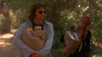 Les lunettes de soleil Ray-Ban "shooter" de Jim Morrison (Val Kilmer) dans le film The Doors