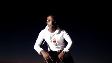 The sweatshirt hoody white Project X Paris "Rose in Fire" Ninho in his clip Pink