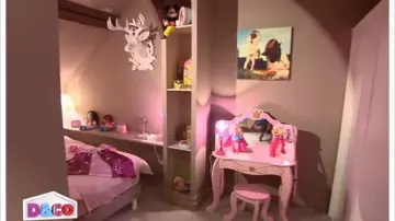 The head of a deer white seen in the show D&CO