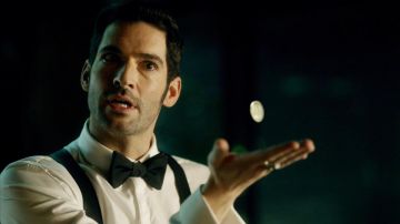 Moneda de Lucifer Morningstar (Tom Ellis) en Lucifer S01E11