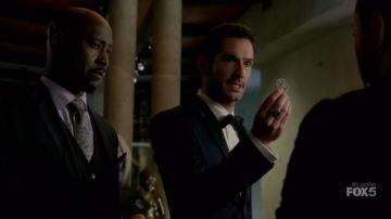 El pentecostal de Lucifer Morningstar (Tom Ellis) en la serie Lucifer Season Episode 7