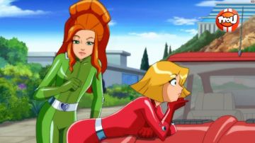 Totally Spies! : Vêtements, Mode, Marque, Look et Style
