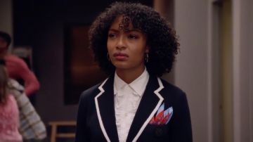 Le blazer Rag & Bone de Zoey Johnson (Yara Shahidi) dans Grown-ish S01E04