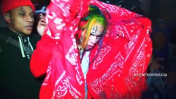 The bandana red giant XXL 6ix9ine in her video clip Kooda
