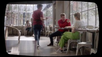 Vans Primaire Vérifier Old Skool Noir Et Blanc porté par Nomi Segal (Emily Arlook) adultes-ish S01E05