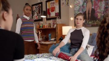 Nomi Segal (Emily Arlook) American Apparel Noir Et Blanc comme on le voit dans Cultivé-ish S01E04