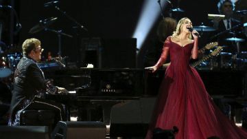 The dress Zac Posen of Miley Cyrus at the live with Elton John at the Grammy Awards 2018
