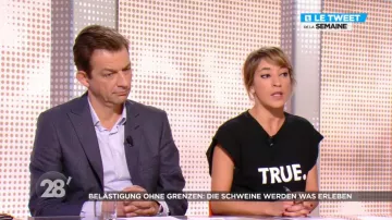 The t-shirt True Nadia Daam in 28 minutes of 20/10/2017