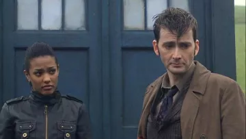 Corbata de lunares usada por el 10º Doctor (David Tennant) como se ve en Doctor Who S03E09
