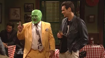 Cravate porté par Le Masque (Bobby Moynihan) comme on le voit dans la Nuit de samedi à Vivre avec Jim Carrey S40E04