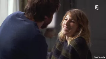 The sweaters in stripes of Barbara (Leah Francis) in the Most beautiful life S14E3459