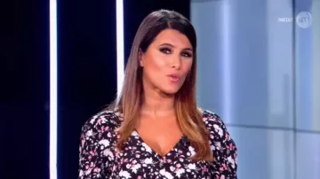 The top flower of Karine Ferri in Documentaries of the 10/10/2017 (version dress)