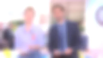 La camisa letra E con bordados de Maya Lauqué en La quotidien del 26/01/2018