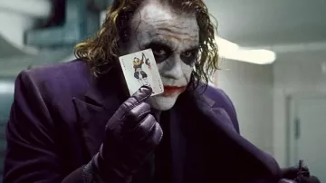 Guantes de cuero púrpura usados por The Joker (Heath Ledger) como se ve en Batman: The Dark Knight
