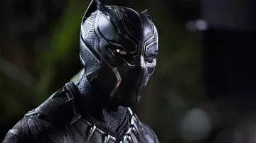 Vibranium Power FX Mask worn by Black Panther / T'Challa (Chadwick Bosman) as seen in Black Panther