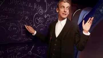Silver Pointed Cufflinks worn by The 12th Doctor (Peter Capaldi) as seen in Doctor Who S08E11