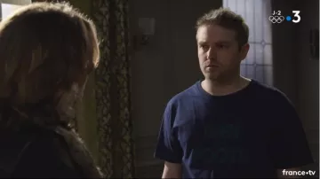 The t-shirt Well footu Nathan Leserman (Thibaud Vaneck) in a More beautiful life S14E3468