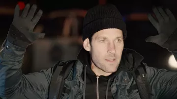 The black bonnet FRIEND of Scott Lang / Ant-Man (Paul Rudd) in Ant-Man