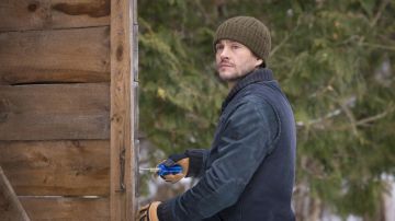 Le bonnet marron de Will Graham (Hugh Dancy) dans Hannibal S03E08