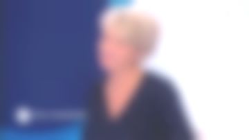 Le top à fleurs de Sophie Davant dans C'est au programme du 14/02/2018