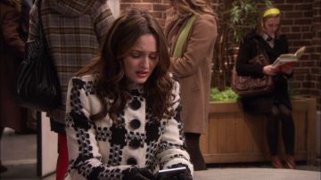 Le manteau en laine Milly de Blair Waldorf (Leighton Meester) dans Gossip Girl S02E16