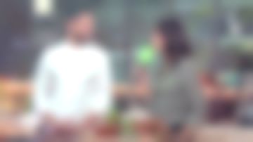 La blouse à fleurs de Marion Rugierri dans C à vous du 30/11/2017