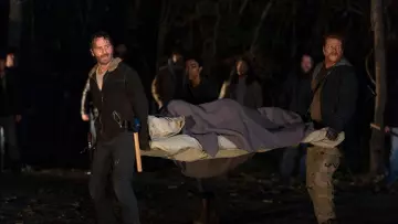 Suede Jacket whit Fur Collar worn by Rick Grimes (Andrew Lincoln) as seen in The Walking Dead S06E16