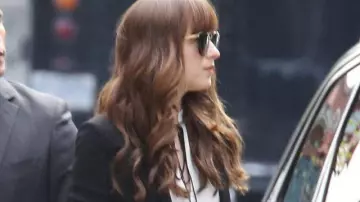 Sunglasses worn by Anastasia Steele (Dakota Johnson) as seen in Fifty Shades Freed