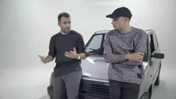 Le sweatshirt porté par Mister V dans le do­cu­men­taire Double Vie sur Black­pills