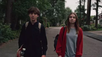 Long red cardigan worn by Alyssa (Jessica Barden) in The End of the F***ing World 1x01