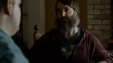 Le t-shirt téléviseurs de Phil Mil­ler (Will Forte) dans Last Man On Earth S04E10