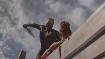 Kill­mon­ger (Mi­chael B. Jor­dan) Jaguary ceremony mask as seen in Black Pan­ther