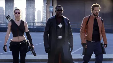 The black coat leather Blade (Wesley Snipes) in Blade : Trinity
