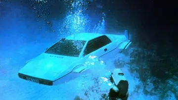 The real Lotus Esprit James Bond (Roger Moore) in The spy who loved me