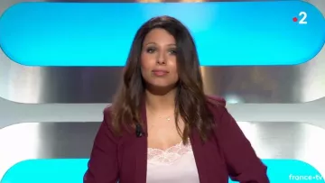 The lace top beige Myriam Seurat Motus of the 28/02/2018