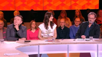 Le t-shirt cactus Club Sandwich de Sandrine Calvayrac dans La case en + du 03/02/2018