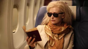 The rectangular sunglasses Eve (Tilda Swinton) in Only Lovers Left Alive