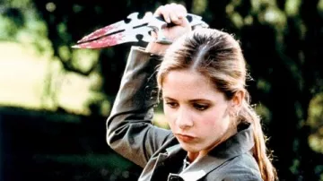 The dagger of Buffy Summers (Sarah Michelle Gellar) in the series Buffy the vampire slayer S03E10