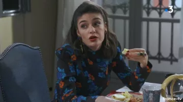 Vestido floral de Sabrina (Eléonore Sarrazin) en Plus belle la vie S14E3489